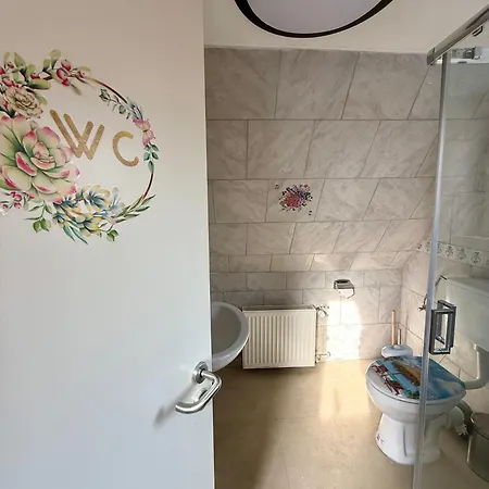 Gemuetliches Dachgeschoss Im Koala-stil *