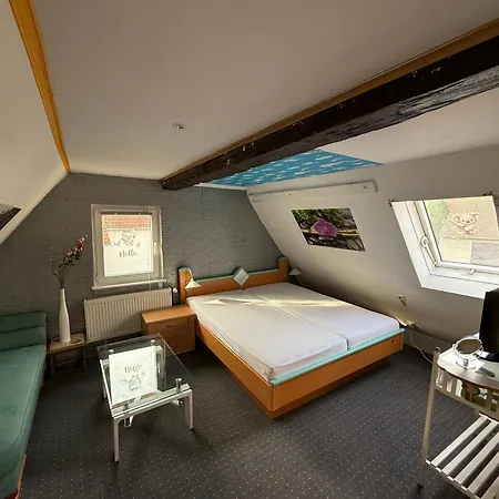 Gemuetliches Dachgeschoss Im Koala-stil דירה *