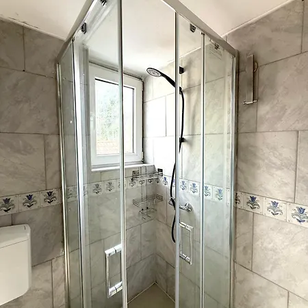 דירה Gemuetliches Dachgeschoss Im Koala-stil *