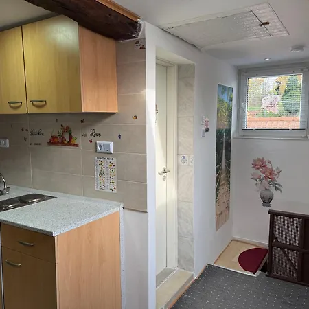 Gemuetliches Dachgeschoss Im Koala-stil דירה