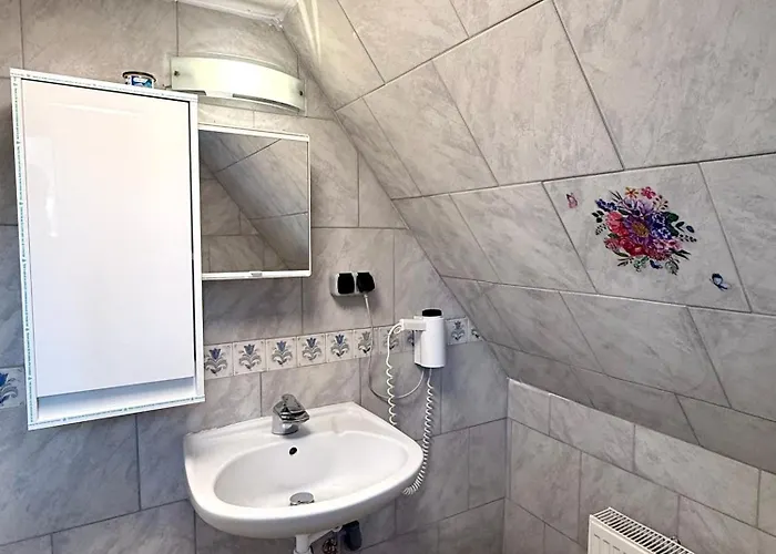 Apartment Gemütliches Dachgeschoss Im Koala-stil Bad Hersfeld