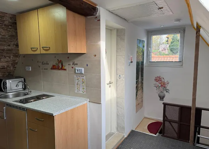 Gemütliches Dachgeschoss Im Koala-stil Apartment